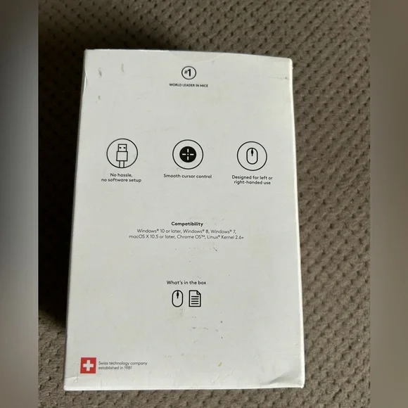 Logitech B100 Full-Size Corded Mouse - Picture 4 of 6